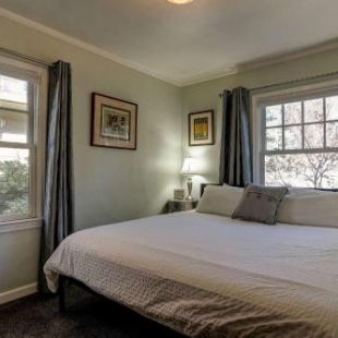 Фотография гостевого дома Drake Cottage 311