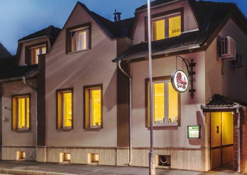 Фотография мини отеля Piccolo Panzió Vendéglő Vinoteca