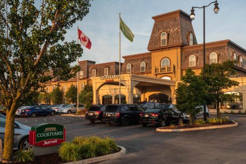 Фотография гостиницы Courtyard by Marriott Waterloo St. Jacobs