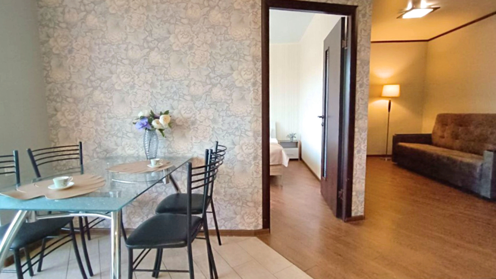 Фотография квартиры Квартира В Парке Кирова Спальня и Гостиная до 4 Гостей