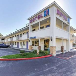 Фотографии гостиницы
Motel 6-Fremont, CA - South
