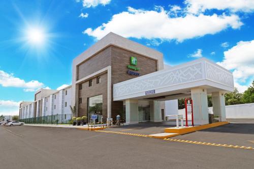 Фотография гостиницы Holiday Inn Express Piedras Negras, an IHG Hotel