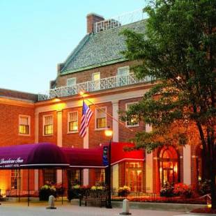 Фотографии гостиницы
The Dearborn Inn, A Marriott Hotel