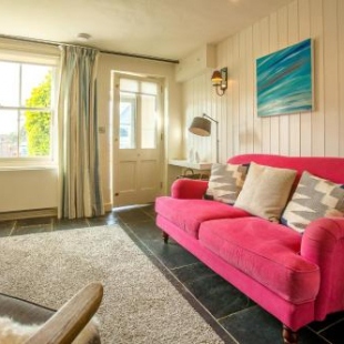 Фотография гостевого дома Nutshell