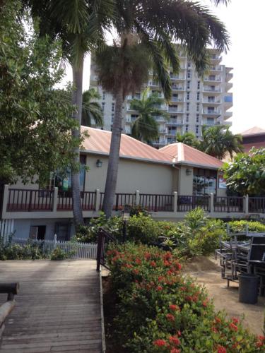 Фотография апарт отеля Montego Bay Club-Delux Seaside condo