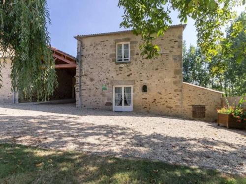 Фотография гостевого дома Gîte Vieillevigne, 3 pièces, 5 personnes - FR-1-306-797