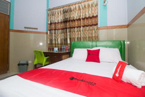 Фотография гостевого дома RedDoorz Syariah near Alun-Alun Bojonegoro