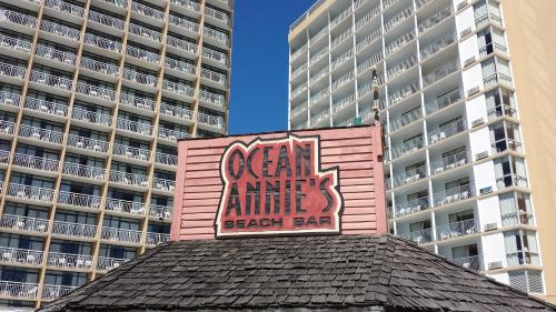 Фотография гостиницы Ocean Annie's Resorts