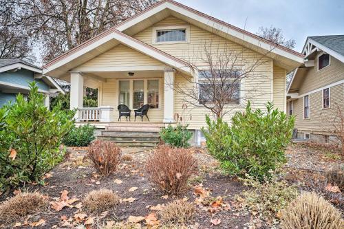 Фотография гостевого дома Peaceful Wine Country Getaway - Walk to Downtown!