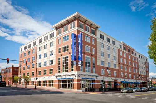 Фотография гостиницы Hampton Inn Portland Downtown Waterfront