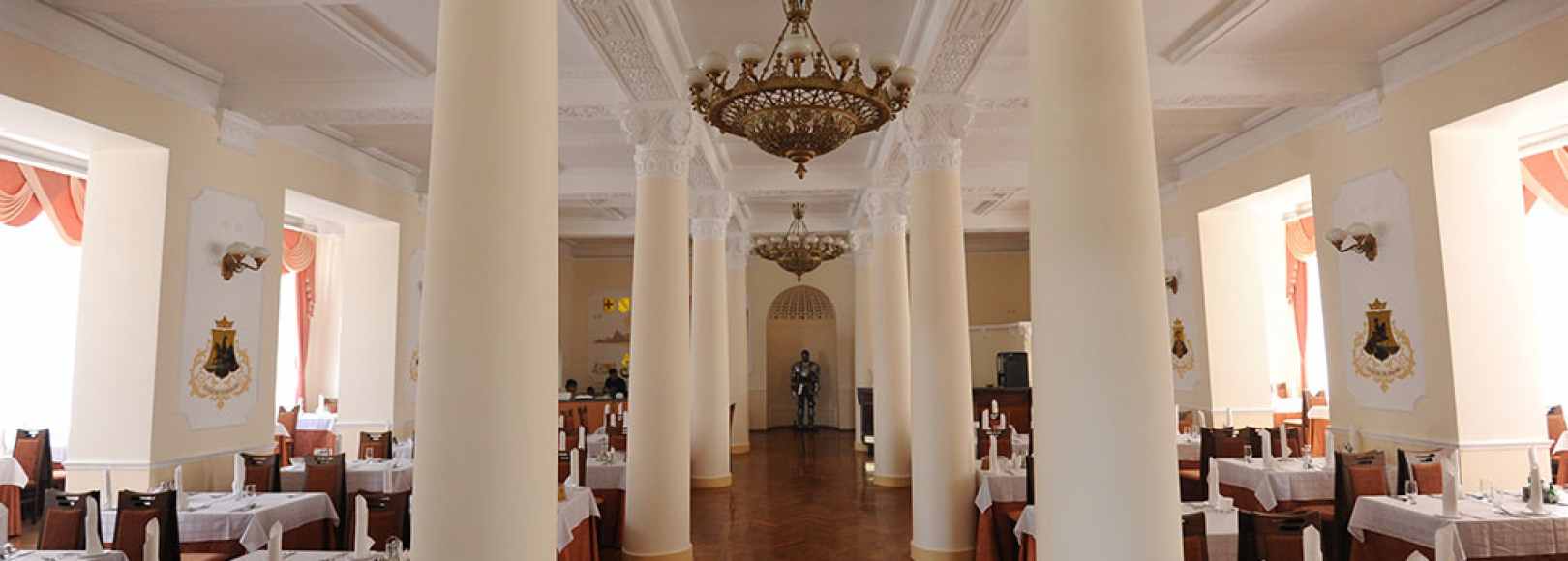 Фотография банкетного зала Консул