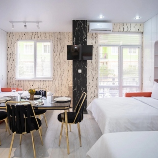 Фотография квартиры Апартаменты Red Apartments Арт Лайт Сити Вега