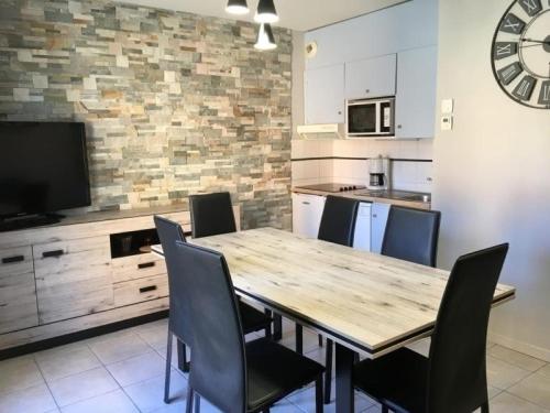 Фотография гостевого дома Chalet Le Dévoluy-Agnières-en-Dévoluy, 3 pièces, 7 personnes - FR-1-504-68