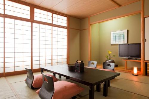 Фотография мини отеля Yamatoya Honten Ryokan Osaka