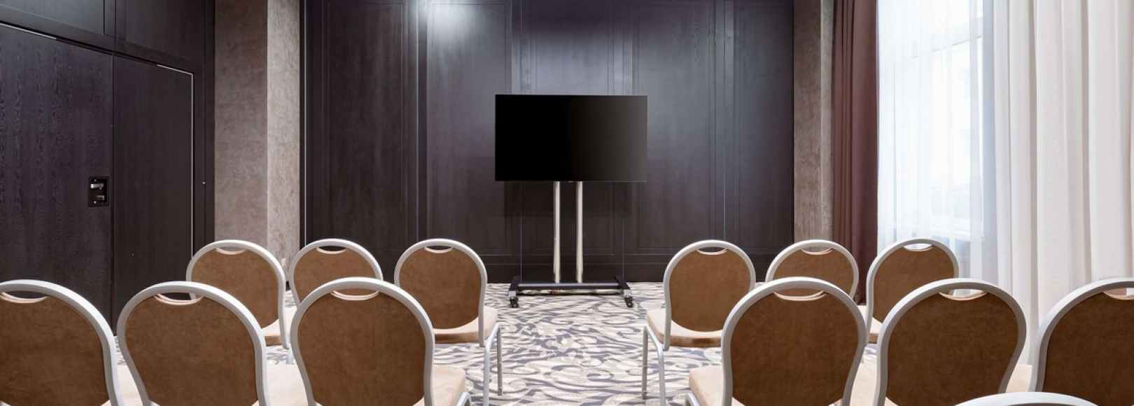 Фотография конференц-зала Davydov Hall