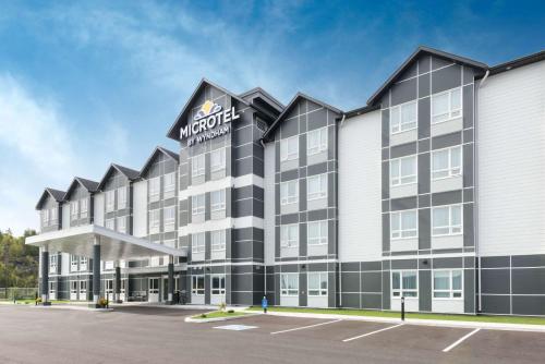 Фотография гостиницы Microtel Inn & Suites by Wyndham Sudbury