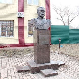 Фотография памятника Бюст император Николая II