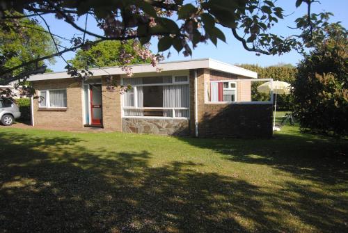 Фотография гостевого дома Dunopark Bungalow