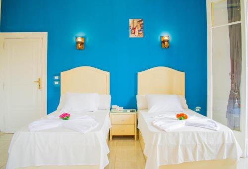 Фотография гостиницы Crown Hotel