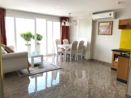 Фотография гостиницы Emerald Central