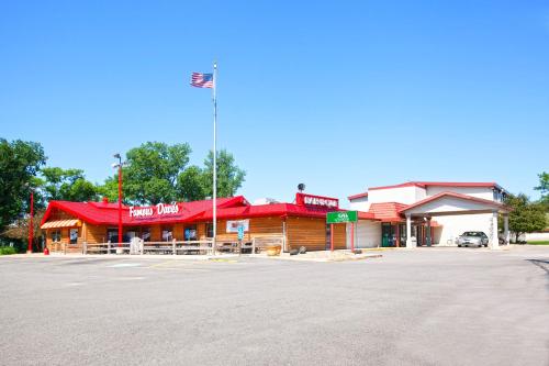 Фотография гостиницы GuestHouse Inn & Suites Rochester