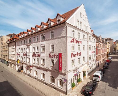 Фотография гостиницы Alpen Hotel München