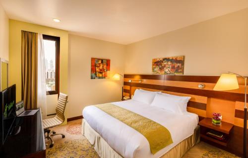 Фотография гостиницы Holiday Inn Riyadh Al Qasr, an IHG Hotel