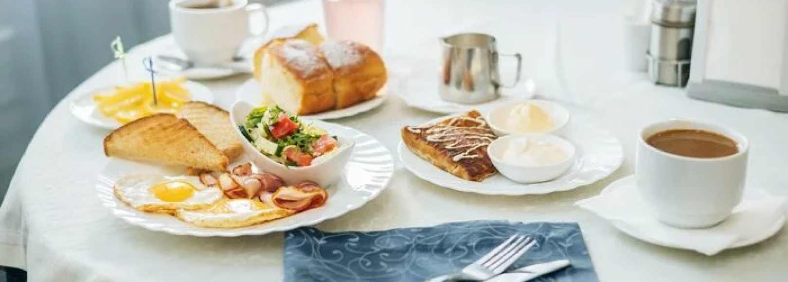 Фотография банкетного зала Бригантина