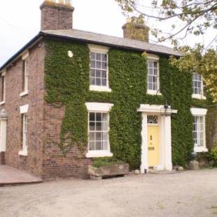 Фотографии гостевого дома
Duken Courtyard Cottage