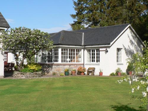 Фотография гостевого дома Bridge of Bennie Cottage