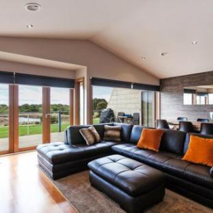 Фотография гостевого дома Esplanade Frontage 219a