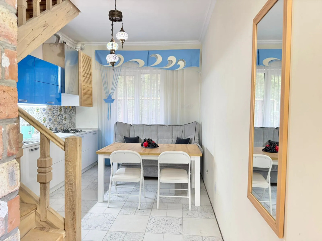 Фотография квартиры Квартира двухуровневая в Ялте