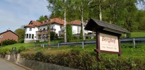 Фотография гостиницы Berghof Hotel