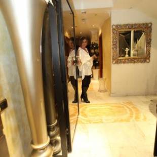 Фотографии мини отеля 
            Luxury Rooms H 2000 Roma