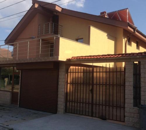 Фотография гостевого дома Роден Край Homeland