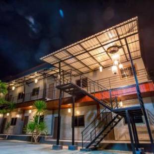 Фотографии гостиницы
First Residence