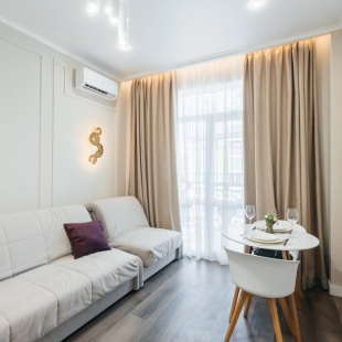 Фотография квартиры Апартаменты Red Apartments Арт Лайт Марио