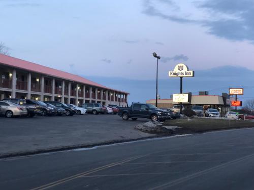 Фотография мотеля Knights Inn Oswego East