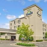 Фотография гостиницы Days Inn by Wyndham Eagan Minnesota Near Mall of America