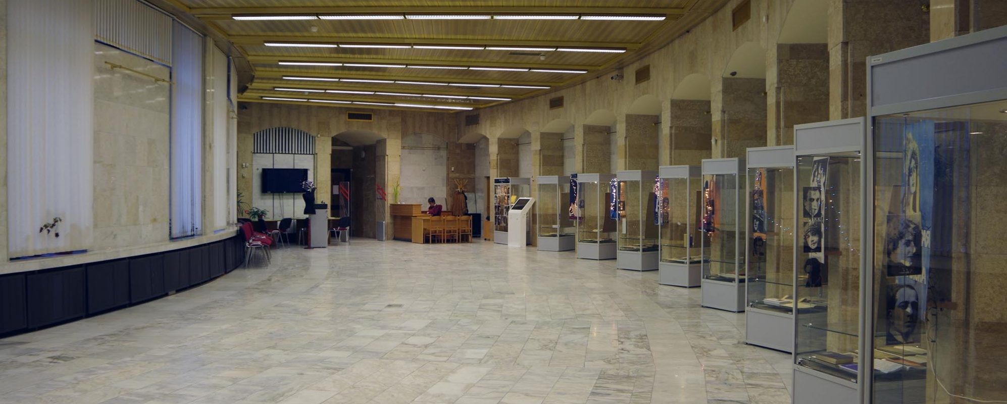 Фотографии выставочного зала Центральный выставочный зал Нового здания Российской национальной библиотеки