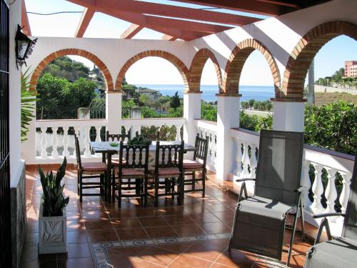 Фотография гостевого дома Holiday Home Amanecer - AMU 103