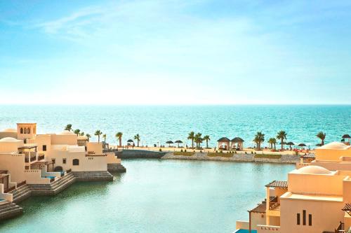 Фотография гостиницы The Cove Rotana Resort - Ras Al Khaimah