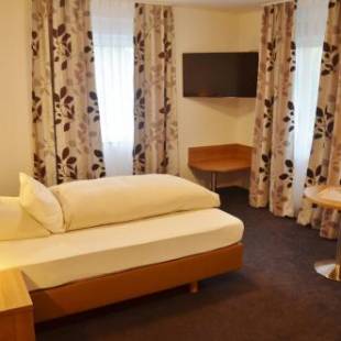 Фотографии гостиницы 
            TIPTOP Hotel Hirt