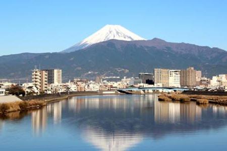 Фотография гостевого дома Minato Oasis Numazu / 沼津観光の中心、伊豆観光の拠点に好立地！沼津港に位置し交通・飲食・コンビニ等至便です！