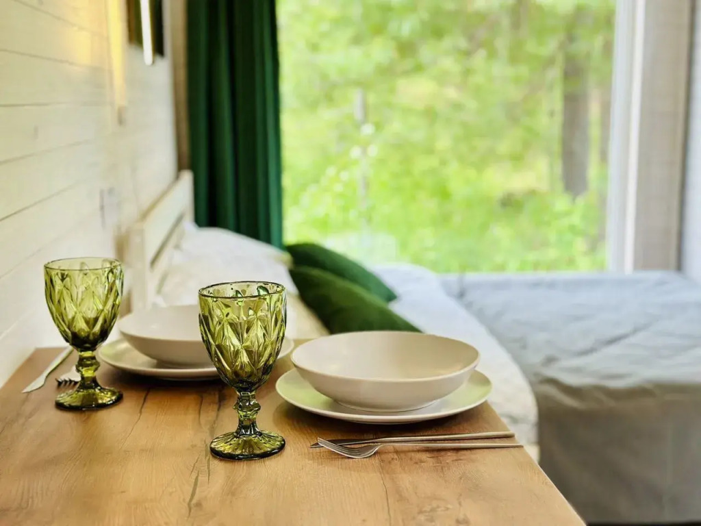 Фотография Коттеджа Частный Дом в Окружении Кедpового Леса со Своей Террасой и Мангальной Зоной