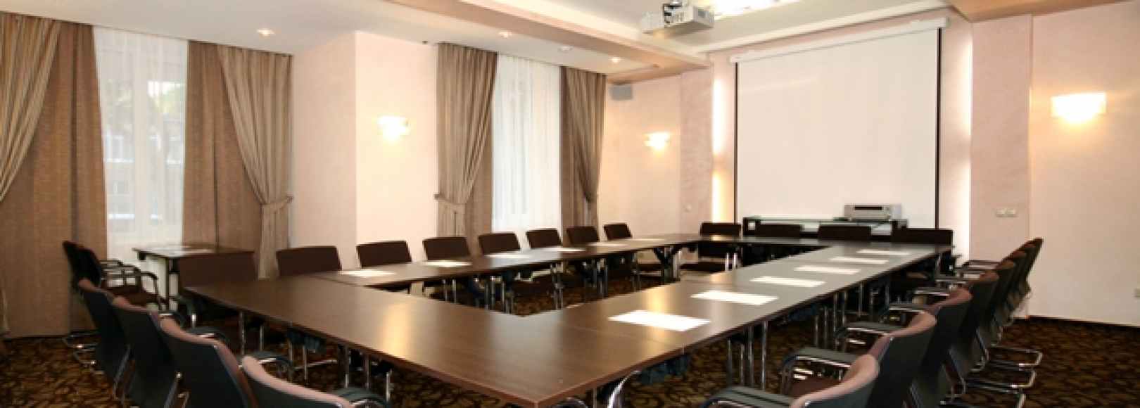 Фотография конференц-зала Деловой центр