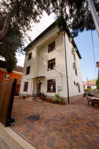 Фотография гостевого дома Семейный