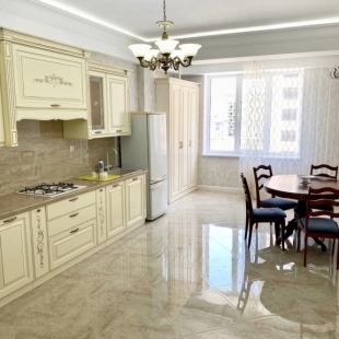 Фотография квартиры Квартира Просторная новая люкс в центре недалеко от моря