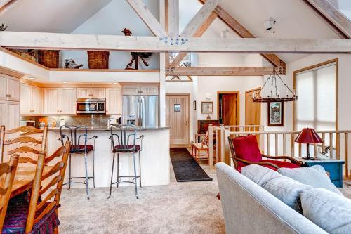 Фотография гостевого дома The Pines TH17