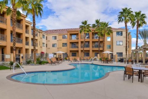 Фотография гостиницы Courtyard Palm Desert